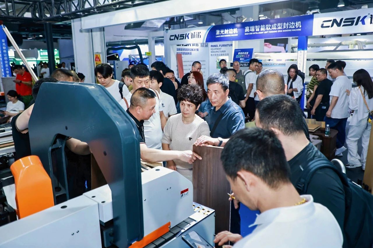 ​主办方报名2026广州定制家居展暨机械设备展【定制风向标，行业制高点】
